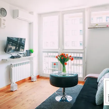 Apartament Krochmalna Studio79 *